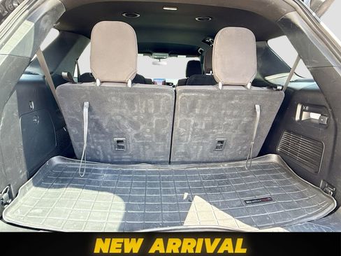 Used 2020 Ford Explorer XLT w/ Comfort Package image 25