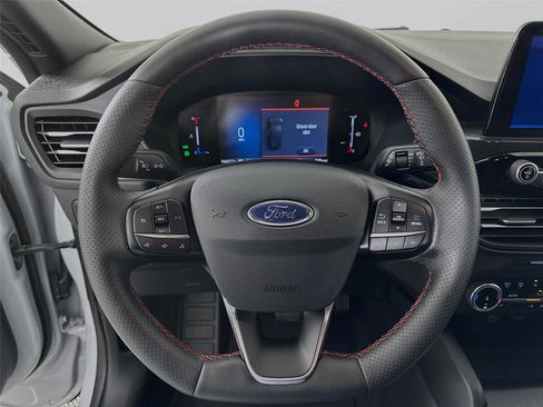 Used 2025 Ford Escape ST-Line Select image 12