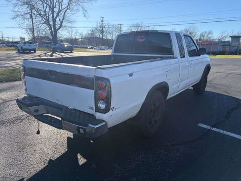 Used 1998 Nissan Frontier image 5