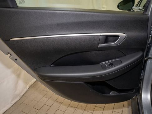 Used 2021 Hyundai Sonata SE image 8