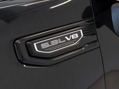 Used 2022 GMC Sierra 1500 Elevation RWD image 3
