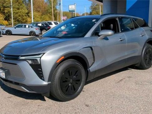 New 2026 Chevrolet Blazer EV LT image 4