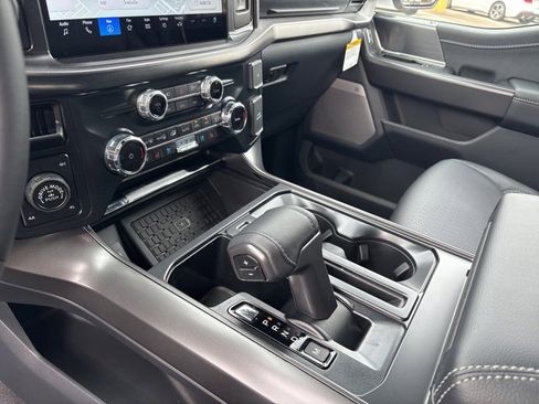 New 2025 Ford F150 Lariat w/ FX4 Off-Road Package image 21