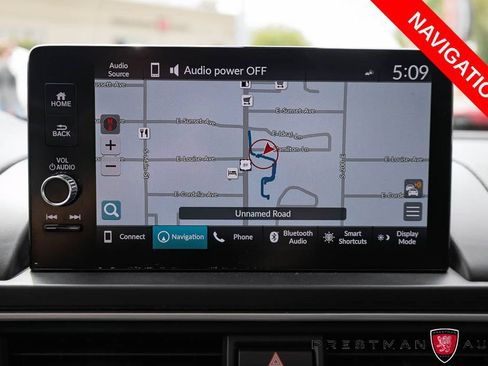 Used 2025 Honda Pilot Touring image 10