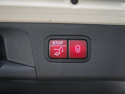 Used 2021 Mercedes-Benz GLC 43 AMG GLC 43 AMG image 12