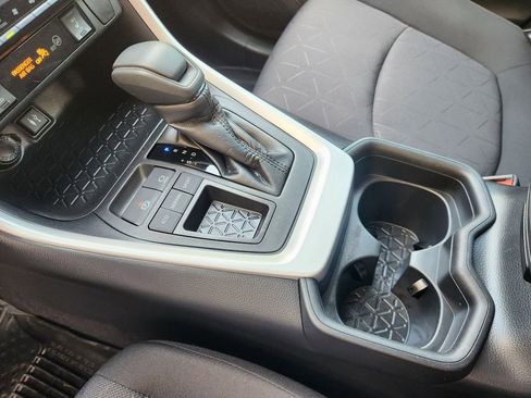 Used 2019 Toyota RAV4 XLE w/ Convenience Package image 19