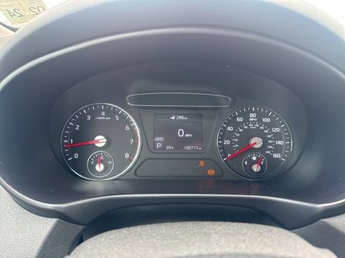 Used 2019 Kia Sorento L FWD image 18