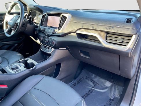 Used 2024 GMC Terrain Denali w/ Denali Premium Package image 28