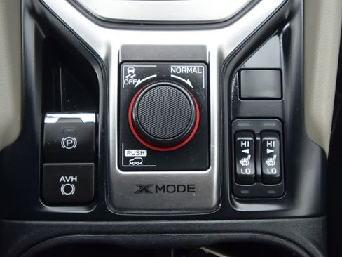 Used 2019 Subaru Forester Premium image 32