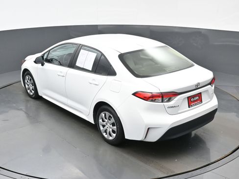 Used 2024 Toyota Corolla LE FWD image 35