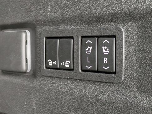 Used 2021 Chevrolet Tahoe High Country image 15