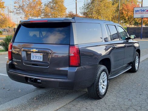 Used 2015 Chevrolet Suburban LT image 5