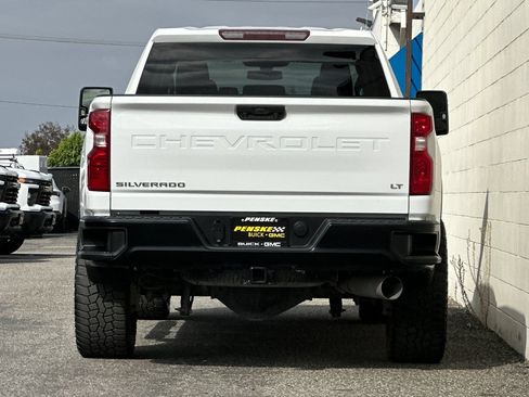 Used 2021 Chevrolet Silverado 2500 LT w/ Fleet Comfort Package AWD/4WD image 5