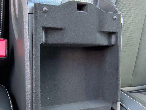 New 2025 Jeep Grand Cherokee L Altitude image 35