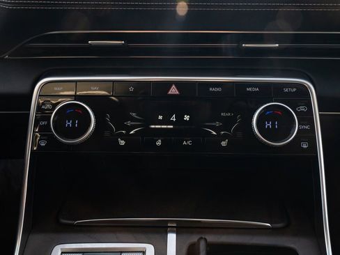 Used 2024 Genesis GV80 2.5T image 15