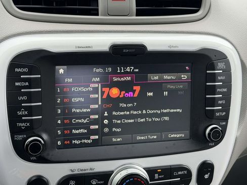 Used 2016 Kia Soul EV image 3