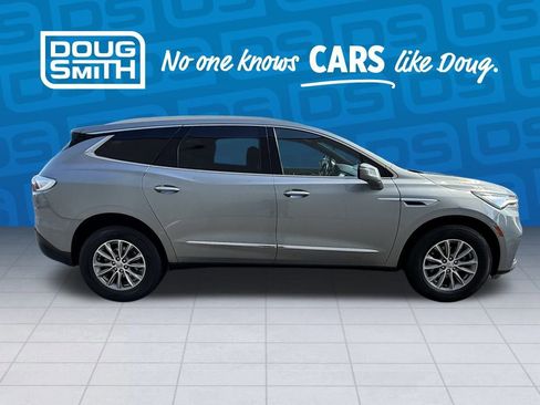 Used 2024 Buick Enclave Premium image 6