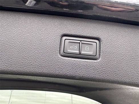 Used 2024 Audi Q7 2.0T Premium Plus image 45