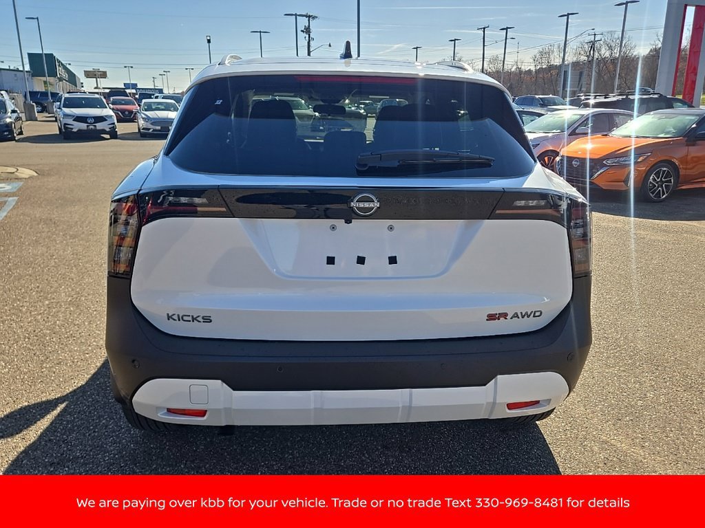 New 2026 Nissan Kicks SR w/ SR Premium Package AWD/4WD image 6