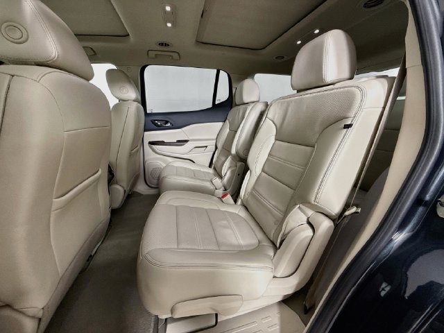 Used 2023 GMC Acadia Denali w/ Denali Ultimate Package AWD/4WD image 27