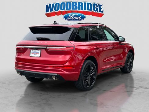 Used 2023 Lincoln Corsair Reserve w/ Equipment Group 201A image 4