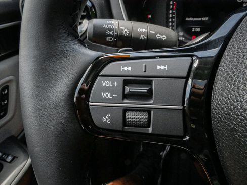 Certified 2025 Honda Pilot Elite image 19