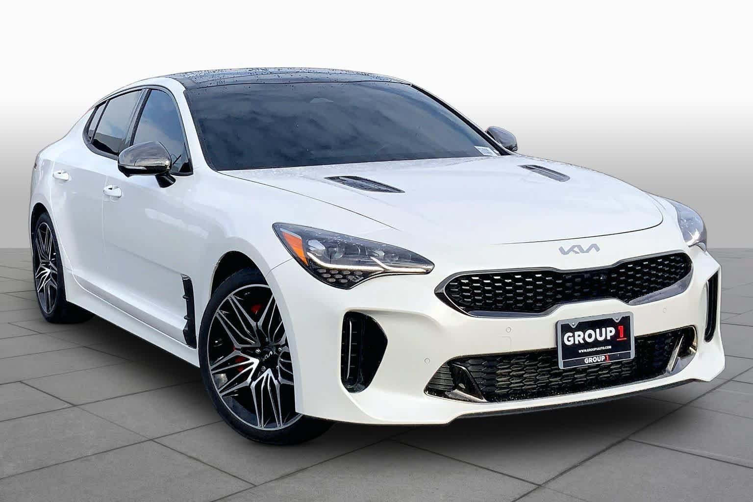 Used 2023 Kia Stinger GT2 RWD image 3