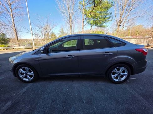 Used 2014 Ford Focus SE image 8