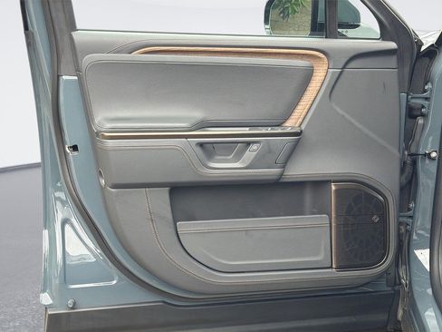 Used 2026 Rivian R1S Premium AWD/4WD image 20