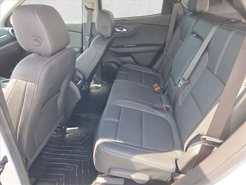 Used 2024 Chevrolet Blazer LT w/ Sound & Technology Package FWD image 18