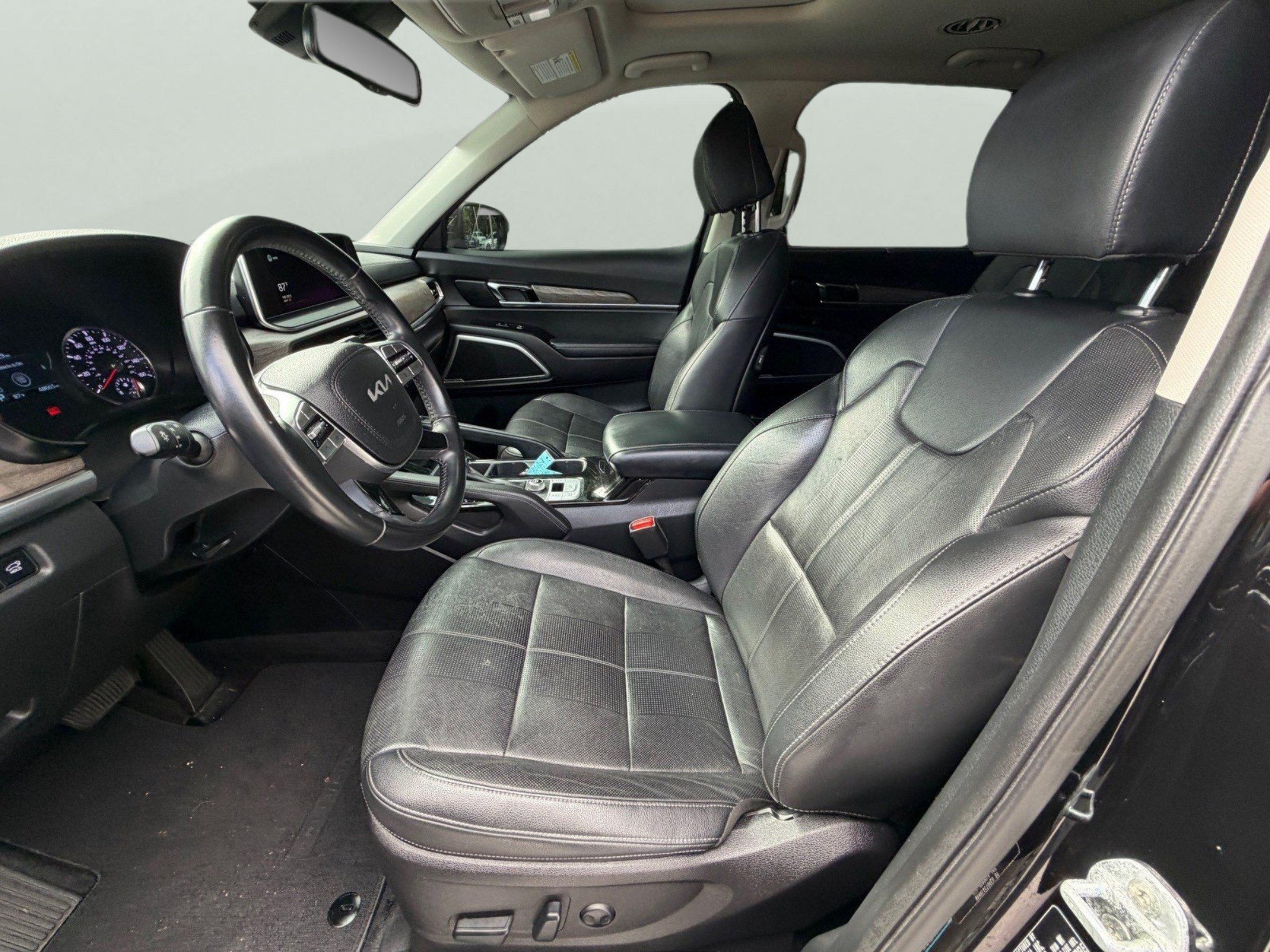 Certified 2022 Kia Telluride EX w/ EX Premium Package FWD image 13