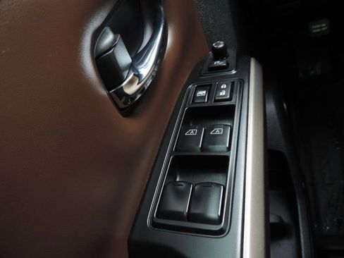 Used 2023 Nissan Titan Platinum Reserve w/ Moonroof Package image 34