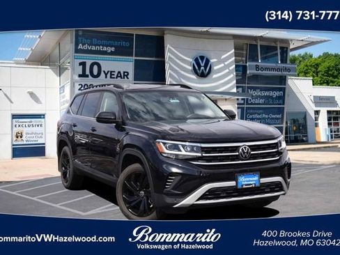 Used 2023 Volkswagen Atlas SE w/ Black Wheel Package AWD/4WD image 1