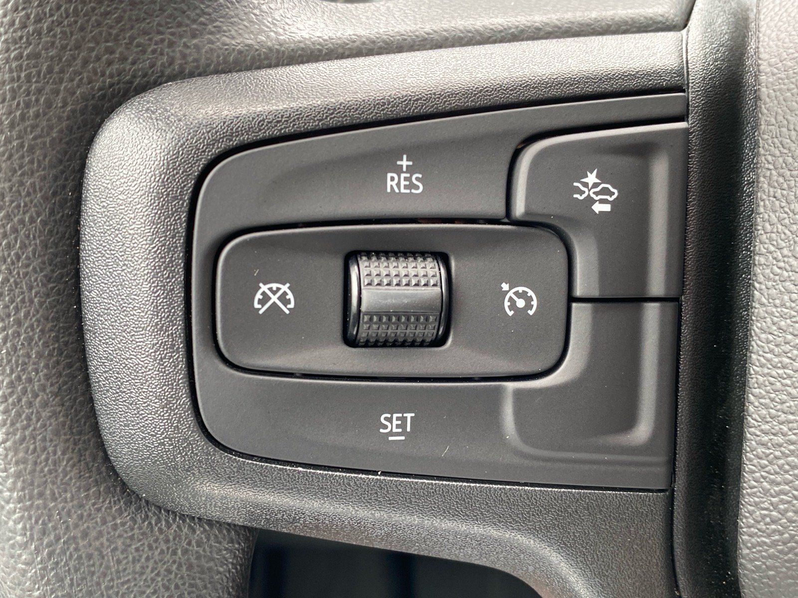 Used 2026 Chevrolet Silverado 1500 Custom w/ Turbomax Blackout Package RWD image 11