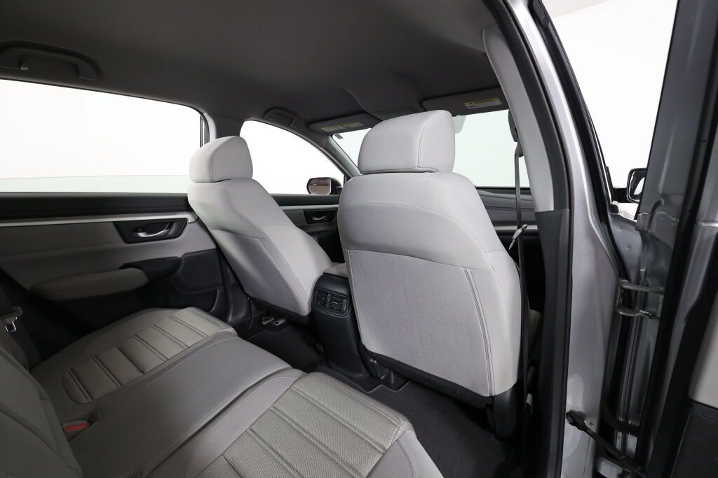 Used 2017 Honda CR-V LX image 19