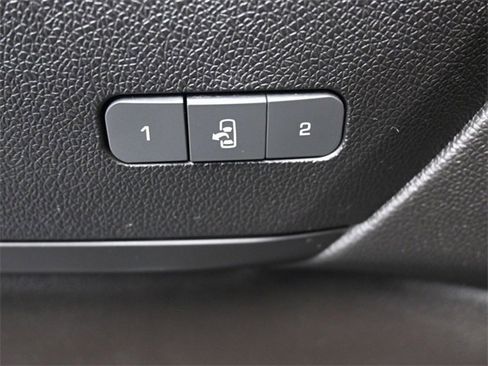 Used 2017 GMC Acadia Limited SLT image 21