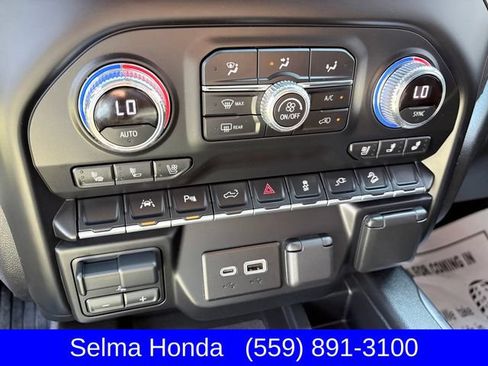 Used 2022 GMC Sierra 1500 AT4 w/ AT4 Premium Package AWD/4WD image 18