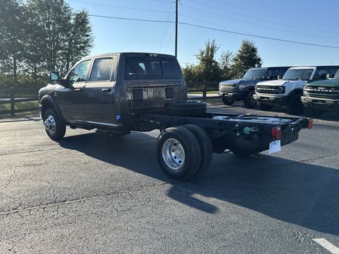New 2025 RAM 3500 Tradesman image 7