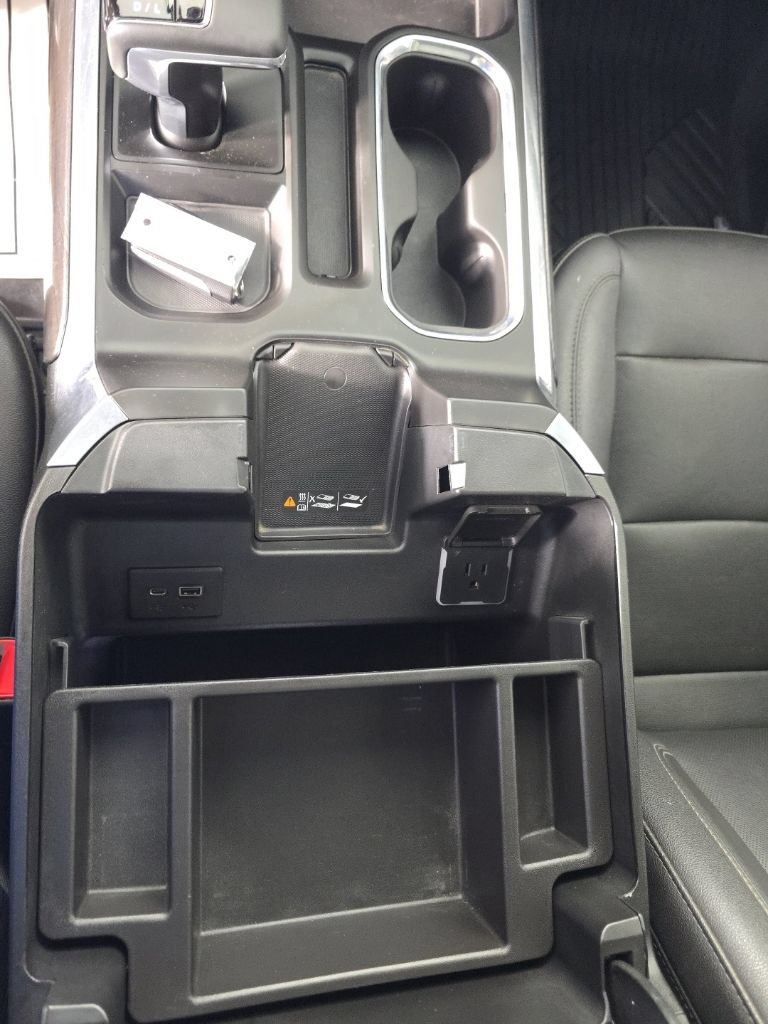 Used 2023 Chevrolet Silverado 1500 LTZ w/ LTZ Convenience Package II AWD/4WD image 22