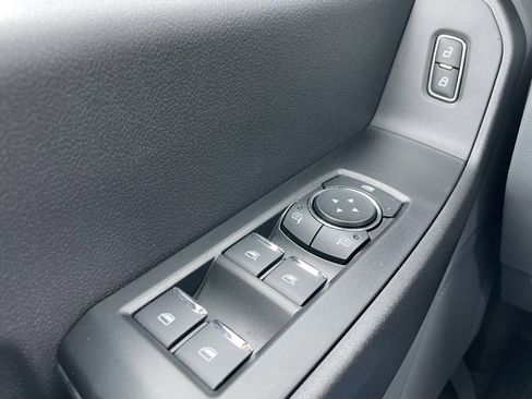 New 2026 Ford F250 XL w/ XL Chrome Package image 24