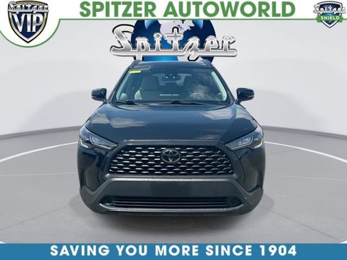 Used 2022 Toyota Corolla Cross LE w/ Black Badges Package (TMS) AWD/4WD image 3