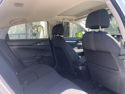 Used 2019 Honda Civic EX image 11