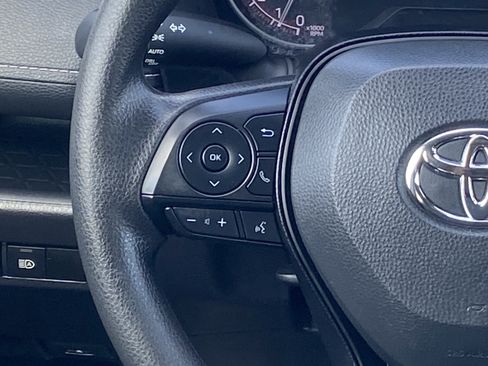 Certified 2025 Toyota RAV4 XLE FWD image 17