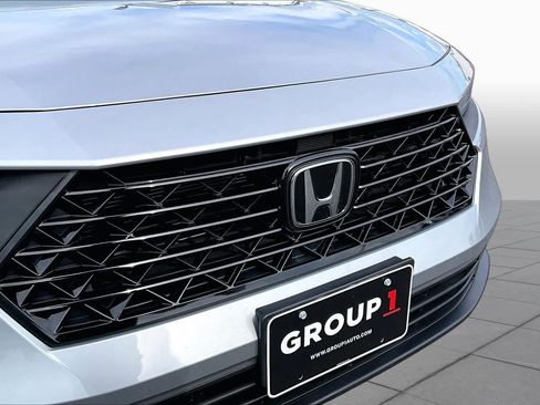 Used 2023 Honda Accord EX image 29