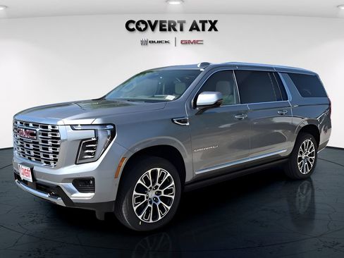 New 2026 GMC Yukon XL Denali w/ Denali Reserve Package AWD/4WD image 3