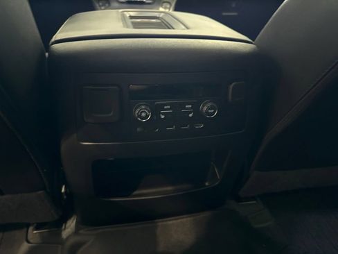 Used 2020 Chevrolet Tahoe Premier AWD/4WD image 22
