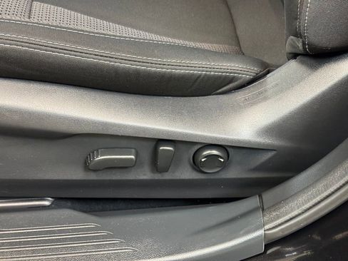 Used 2024 Subaru Outback Premium image 10