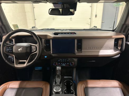 Used 2023 Ford Bronco Outer Banks w/ Sasquatch Package image 18