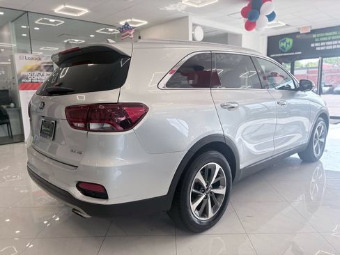 Used 2019 Kia Sorento EX AWD/4WD image 12