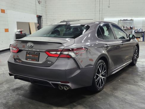 Used 2024 Toyota Camry SE w/ Convenience Package image 10